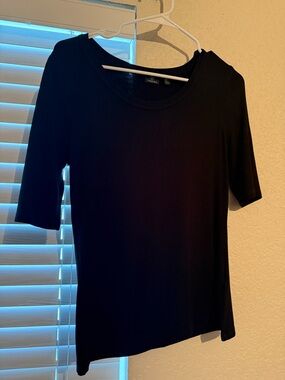 Black Scoop Neck 3/4 sleeve Women’s Top by Versona